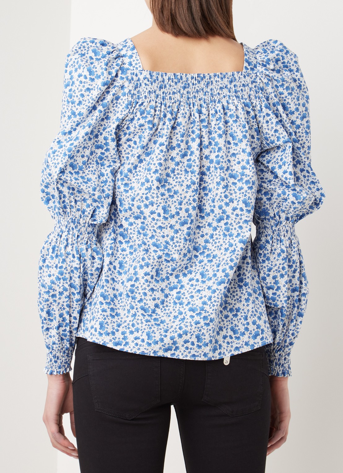 Ivy & Oak Top met pofmouw en bloemenprint - achterkant donkerblauw