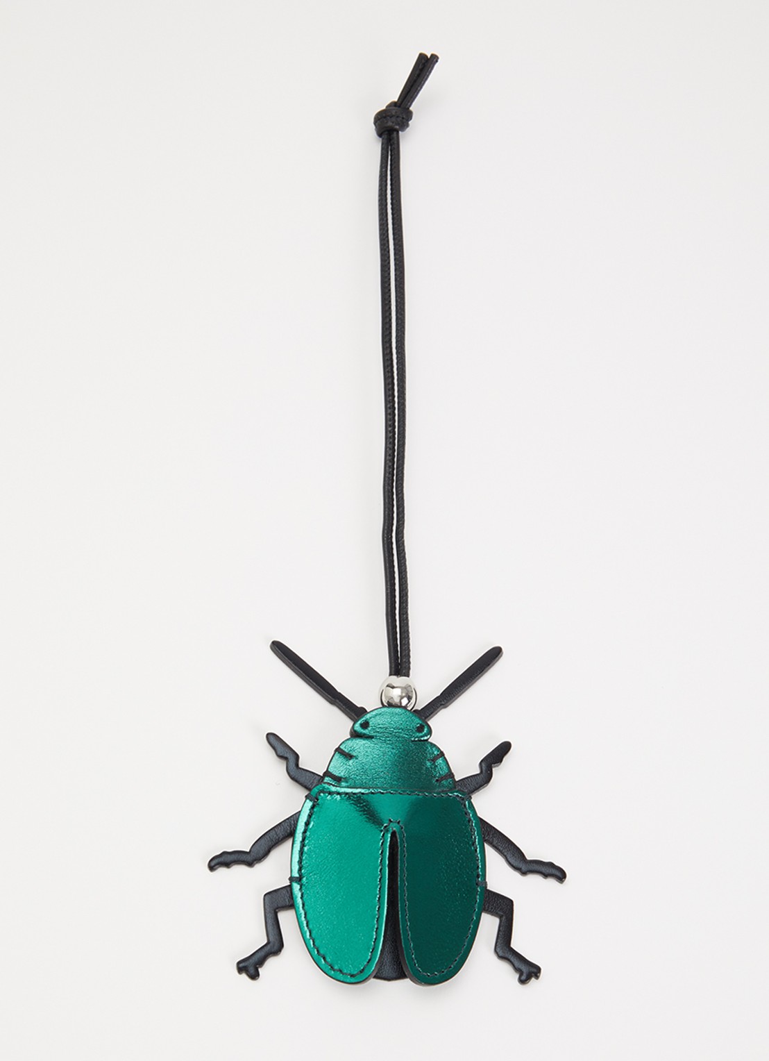 J.W. Anderson Beetle tasbedel van kalfsleer met metallic finish - voorkant groen