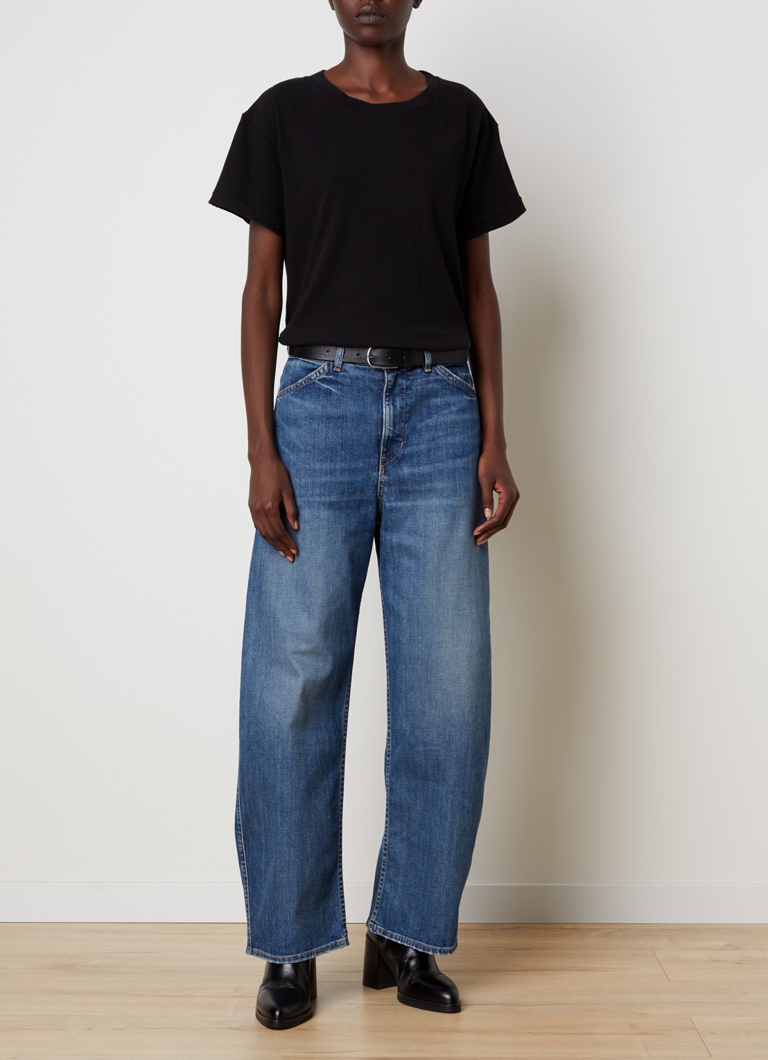 J.W. Anderson Brady T-shirt met ronde hals - voorkant 4 zwart