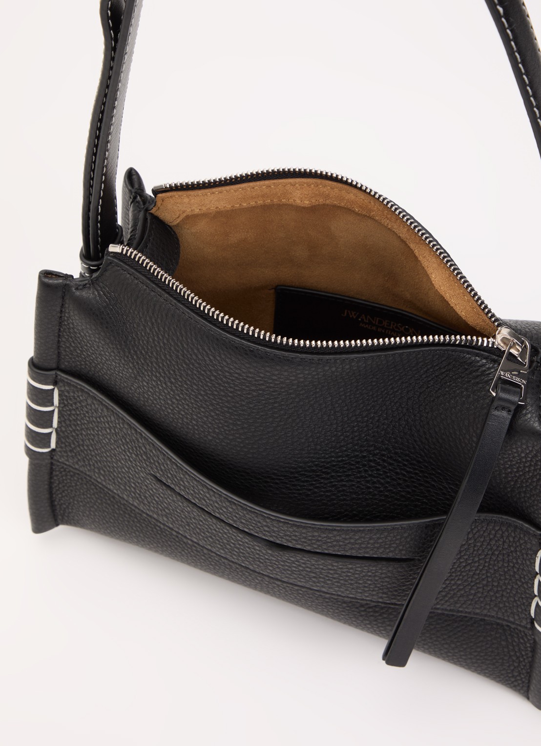 J.W. Anderson Crossbodytas van leer - detail 3 zwart