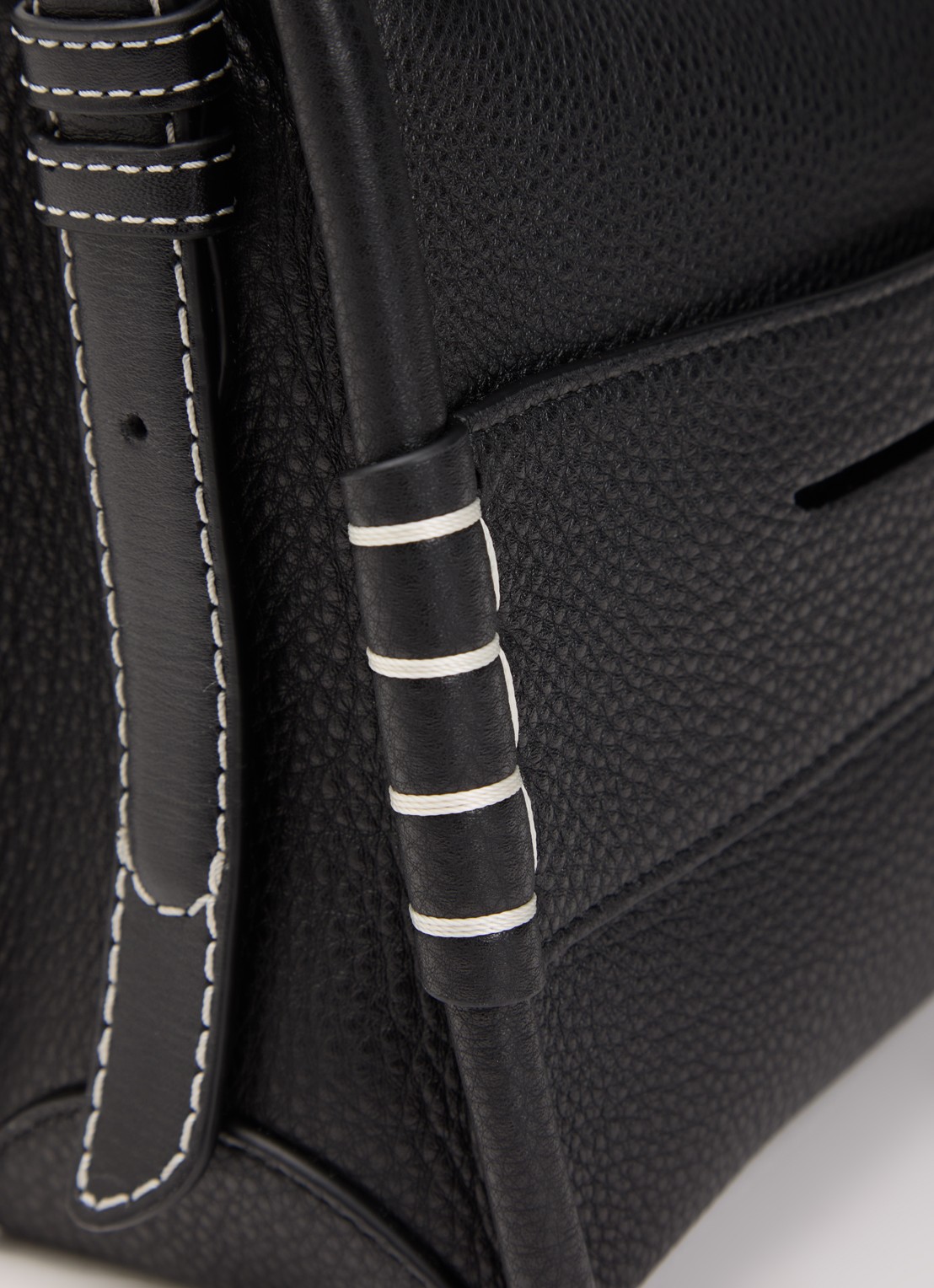 J.W. Anderson Crossbodytas van leer - detail 5 zwart