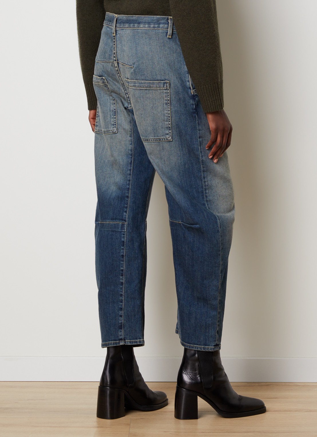 J.W. Anderson Emerson high waist balloon fit jeans met medium wassing - achterkant 4 indigo