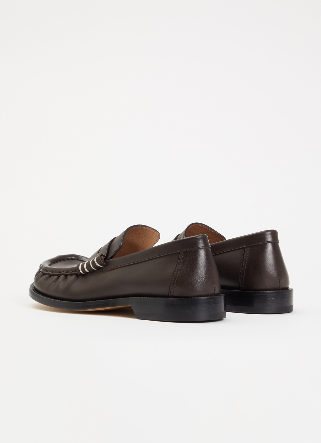 J.W. Anderson Loafer van kalfsleer - achterkant 6 chocoladebruin