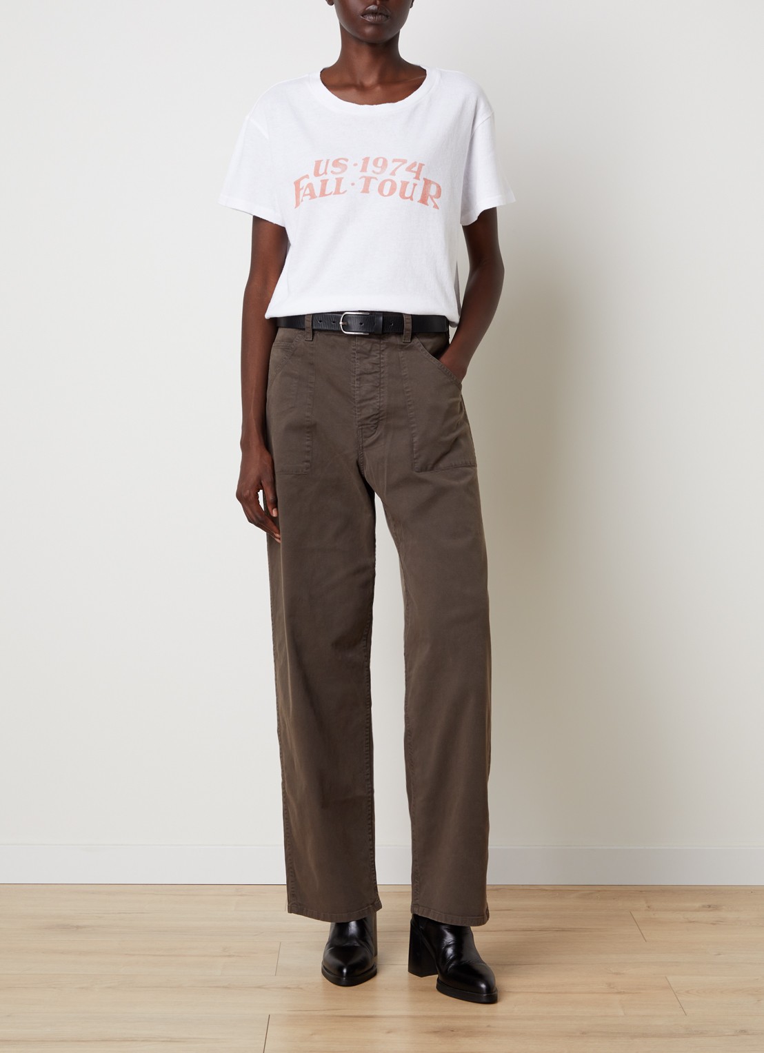 J.W. Anderson Whitney high waist straight fit broek met steekzakken - voorkant 5 lichtbruin