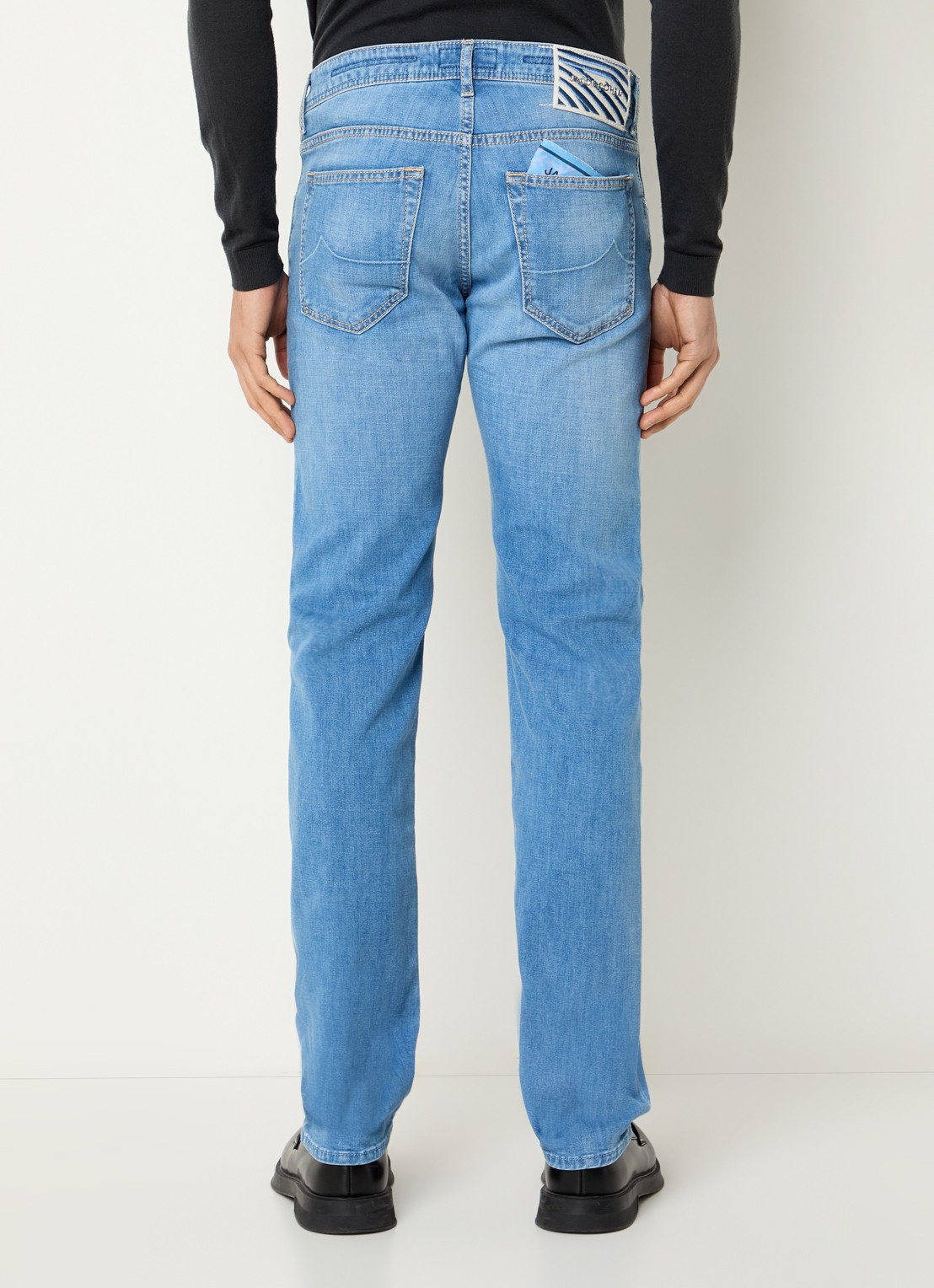 Jacob Cohën Nick slim fit jeans met lichte wassing - achterkant indigo