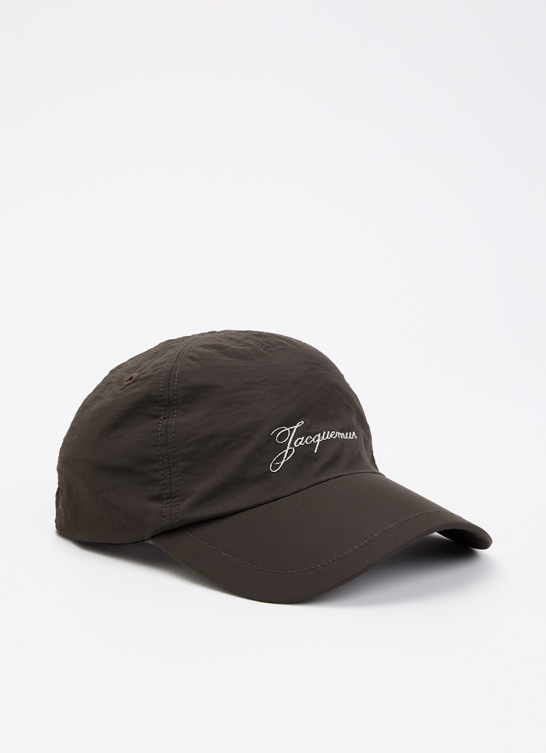 Jacquemus De Baluchon pet met logoborduring - voorkant donkerbruin