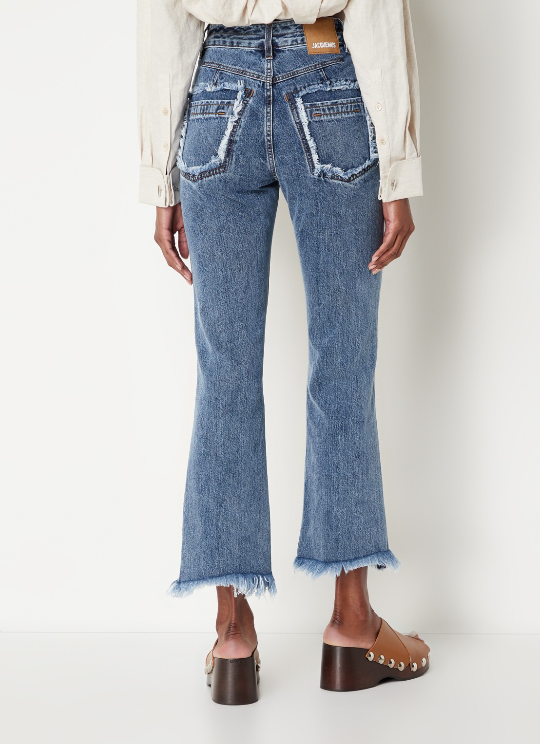 Jacquemus High waist flared fit cropped jeans met medium wassing - achterkant indigo