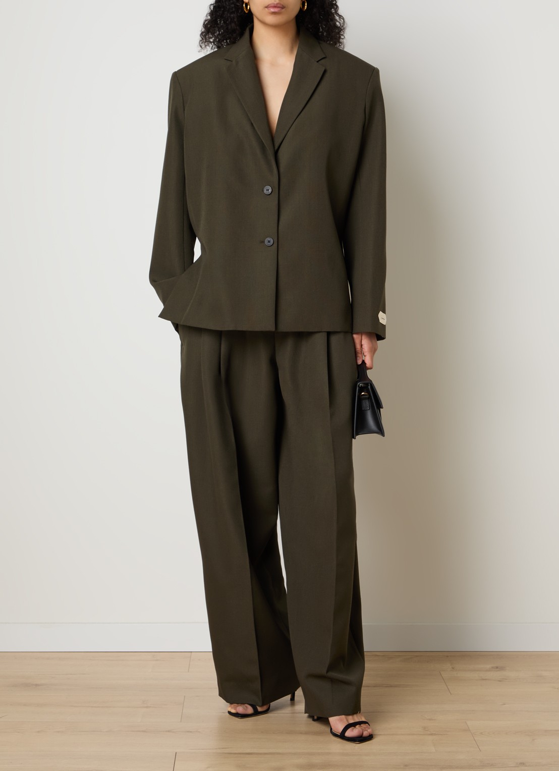 Jacquemus High waist wide fit pantalon van wol met steekzakken - voorkant 5 bronsgroen