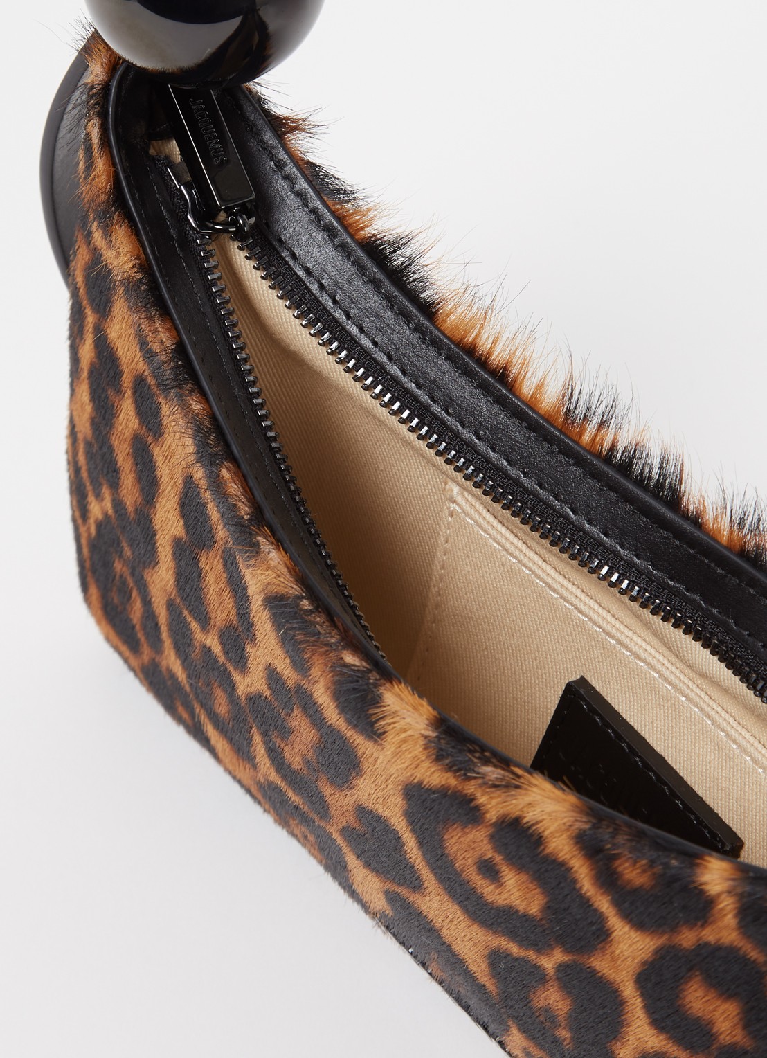 Jacquemus Le Bisou Perle schoudertas van leer met dierenprint en structuur - detail 4 bruin