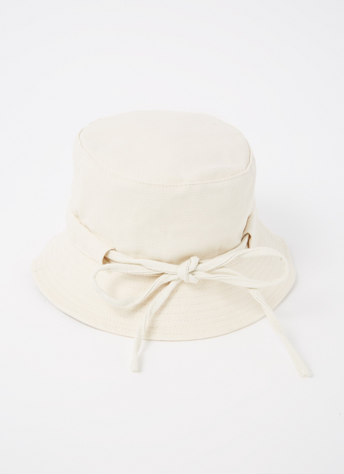 Jacquemus Le Bob Gadjo bucket hoed van canvas - detail creme