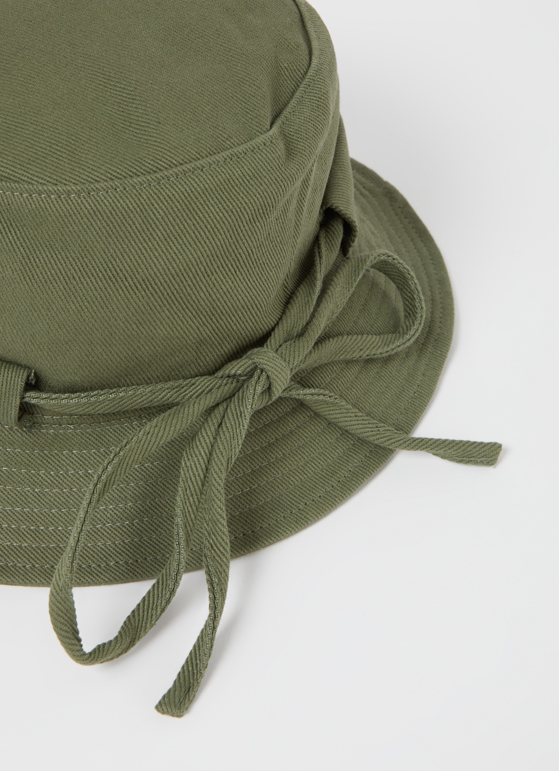 Jacquemus Le Bob Gadjo bucket hoed van canvas - detail 3 bronsgroen