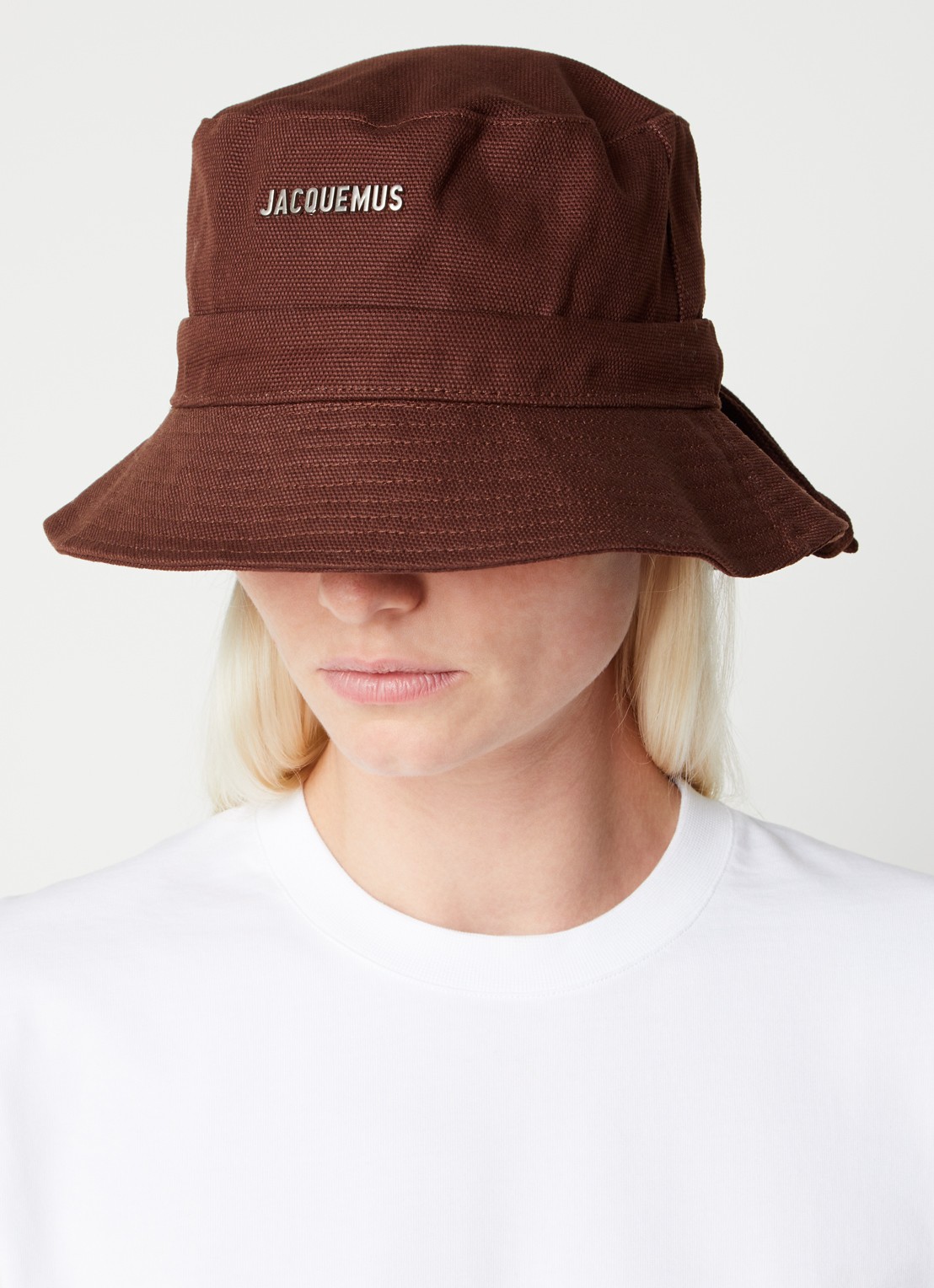 Jacquemus Le Bob Gadjo bucket hoed van canvas - voorkant 2 bruin