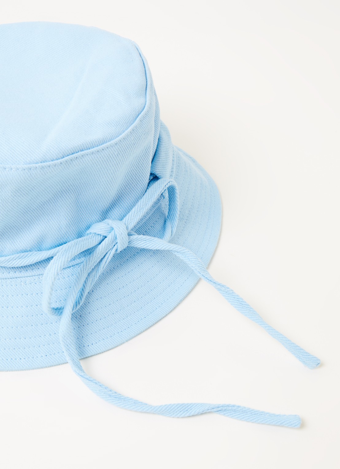 Jacquemus Le Bob Gadjo bucket hoed van canvas - detail lichtblauw