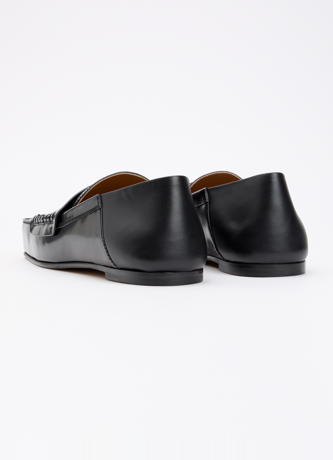 Jacquemus Le Carré loafer van lakleer met detail van leer - achterkant zwart