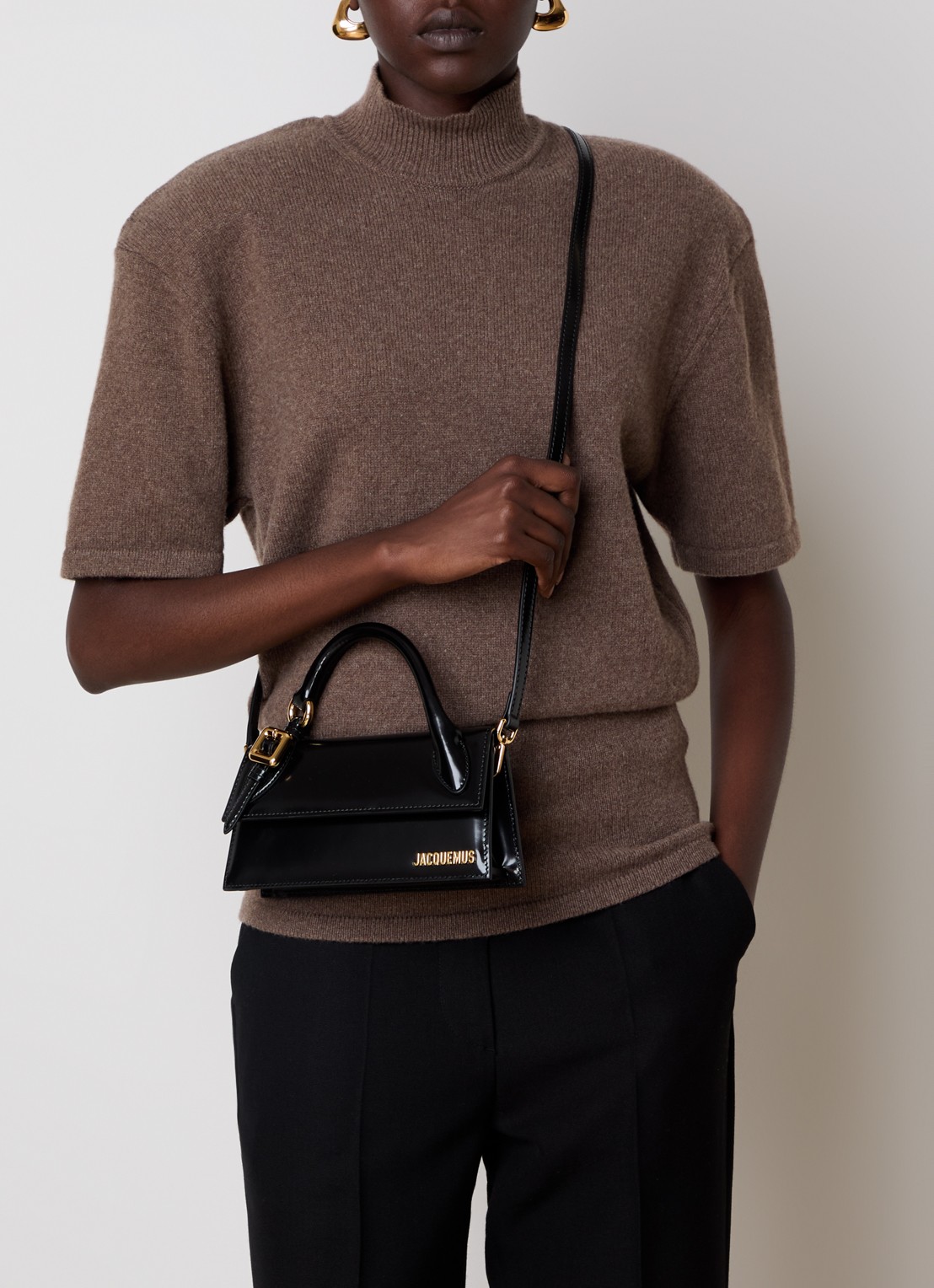 Jacquemus Le Chiquito Long handtas van kalfsleer met gespdetail - voorkant 3 zwart