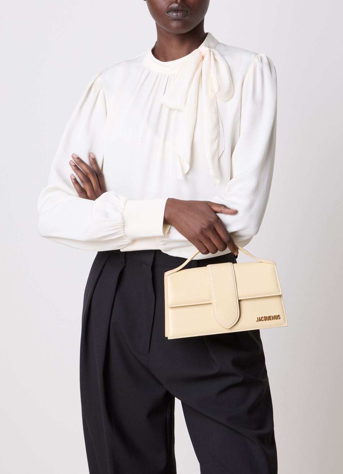 Jacquemus Le Grand Bambino handtas van leer met afneembare schouderriem - voorkant 7 ivoor