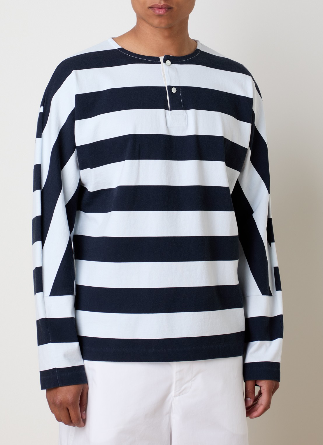 Jacquemus Longsleeve met streepprint - detail donkerblauw