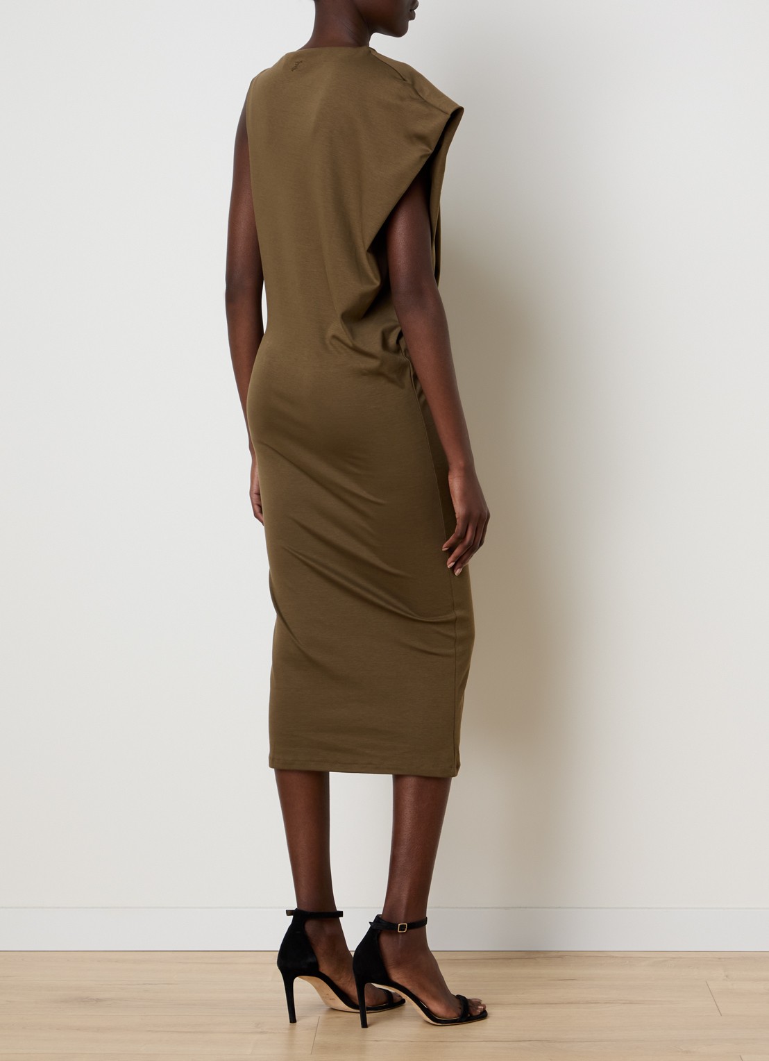 Jacquemus Midi kokerjurk met asymmetrische hals - achterkant bronsgroen