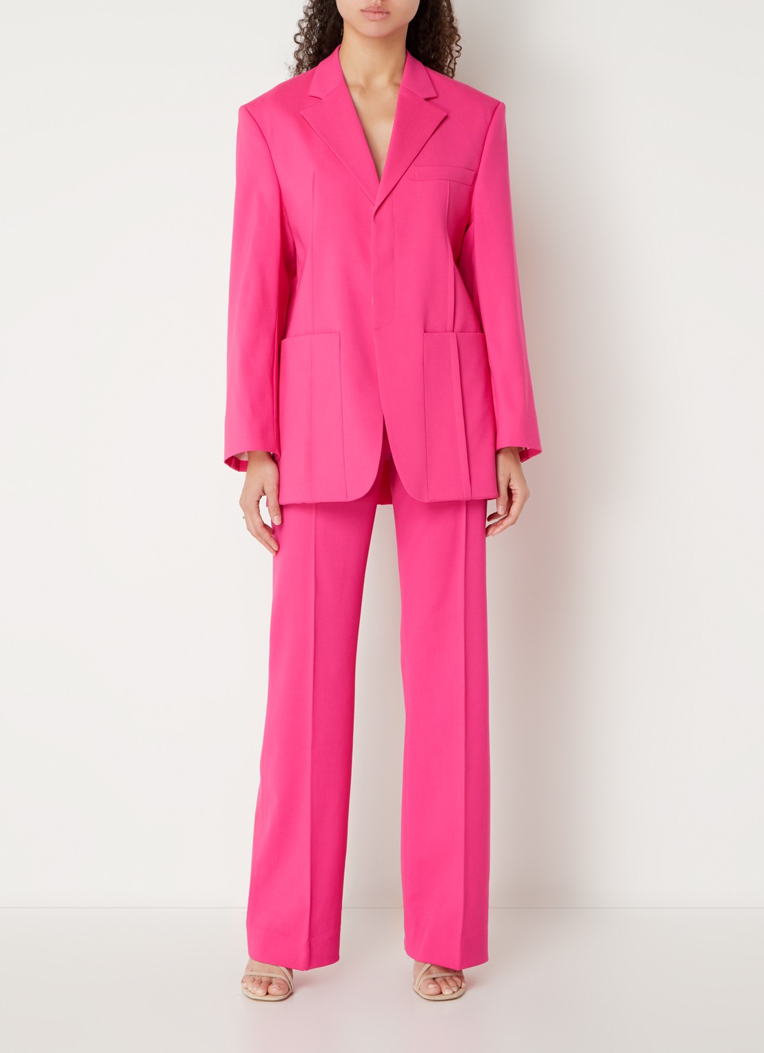 Jacquemus Oversized blazer met schoudervulling en opgestikte zakken  - voorkant 3 fuchsia