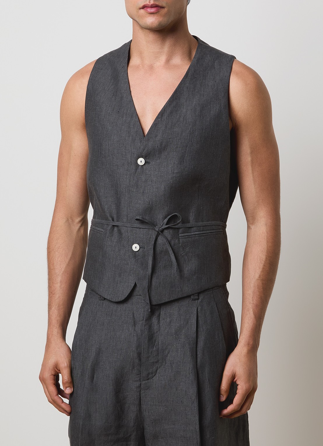 Jacquemus Paysan gilet met strikdetail - detail 4 donkergrijs