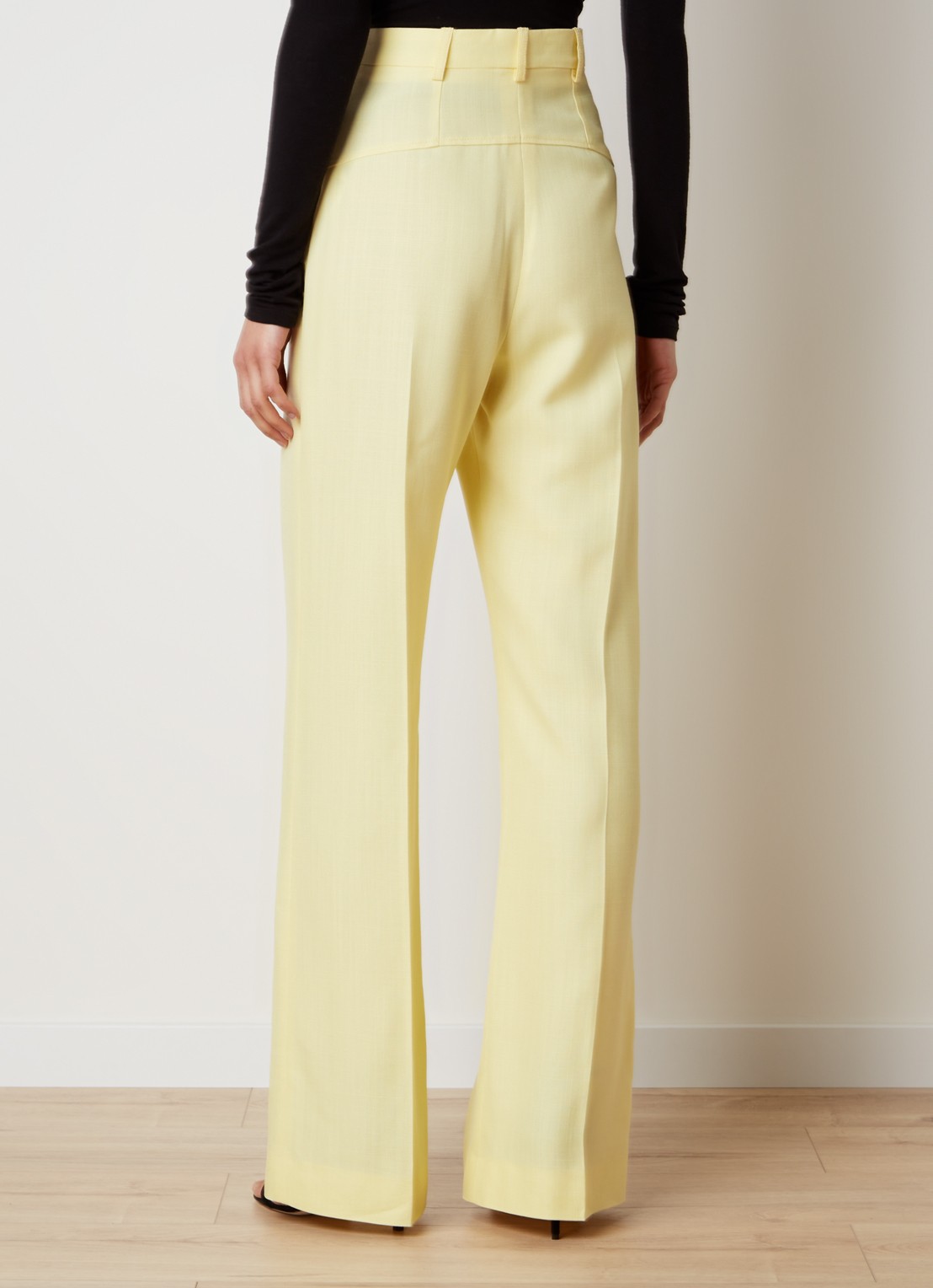 Jacquemus Sauge high waist flared fit pantalon met steekzakken - achterkant lichtgeel