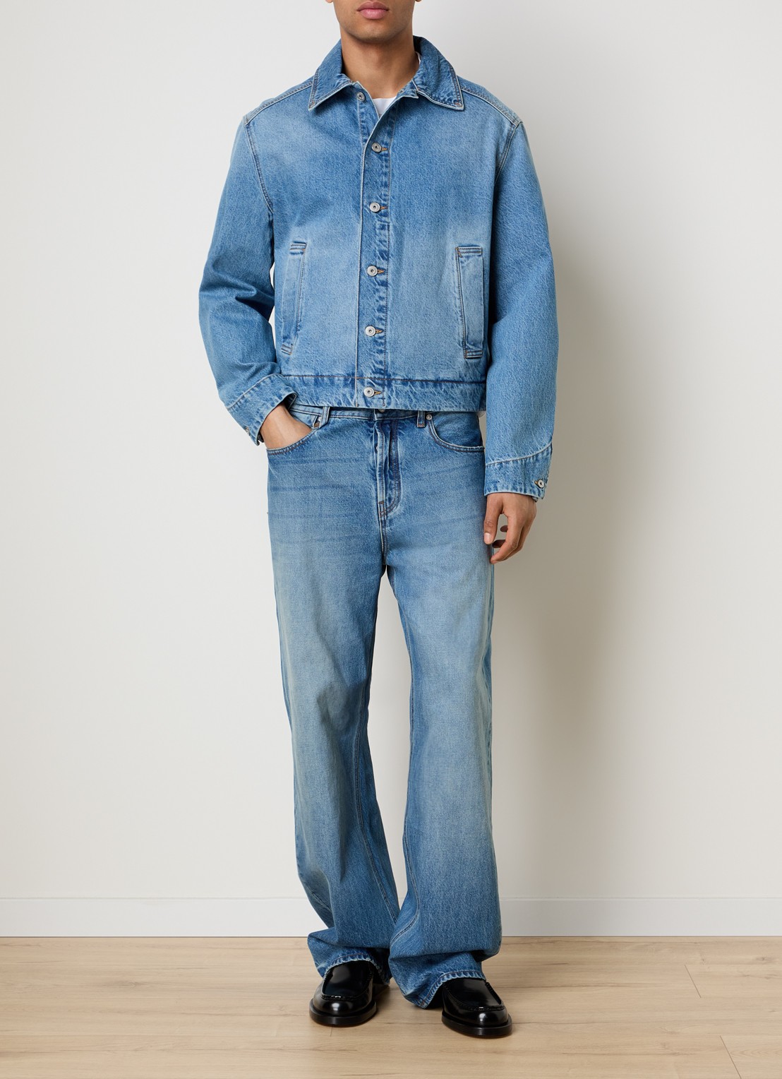 Jacquemus Spijkerjas met steekzakken - voorkant 2 indigo