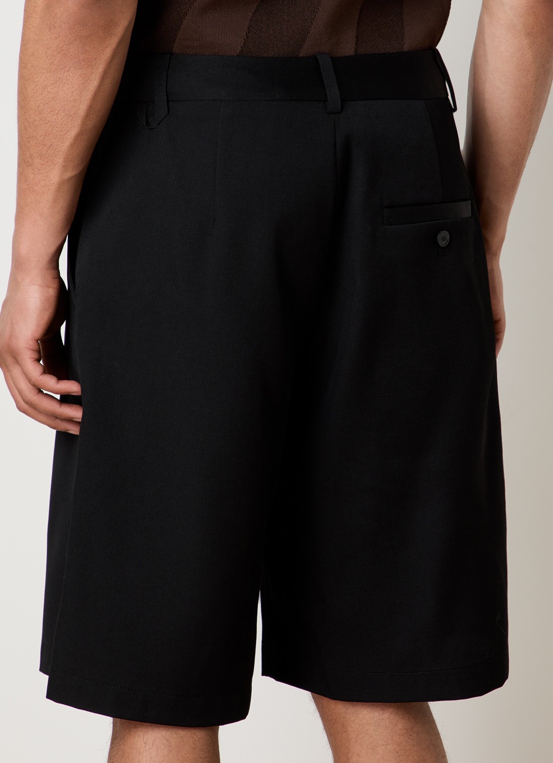 Jacquemus Straight fit korte broek met steekzakken - achterkant zwart