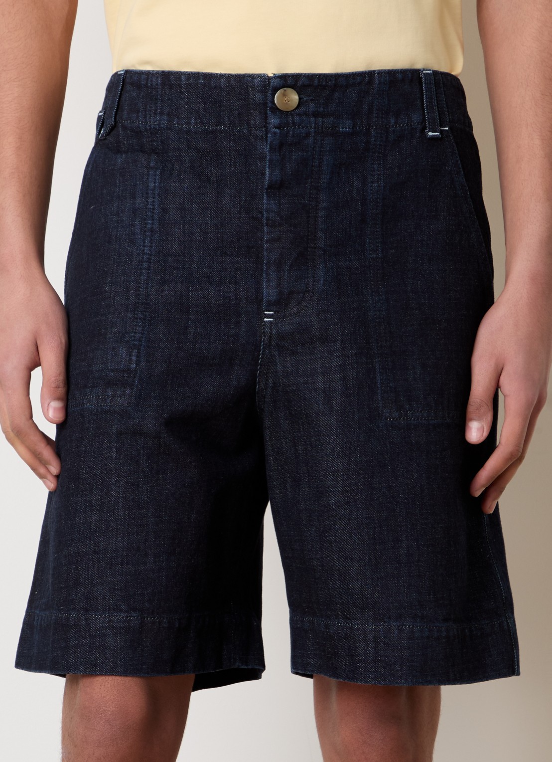 Jacquemus Straight fit korte broek van denim met donkere wassing - detail 3 indigo