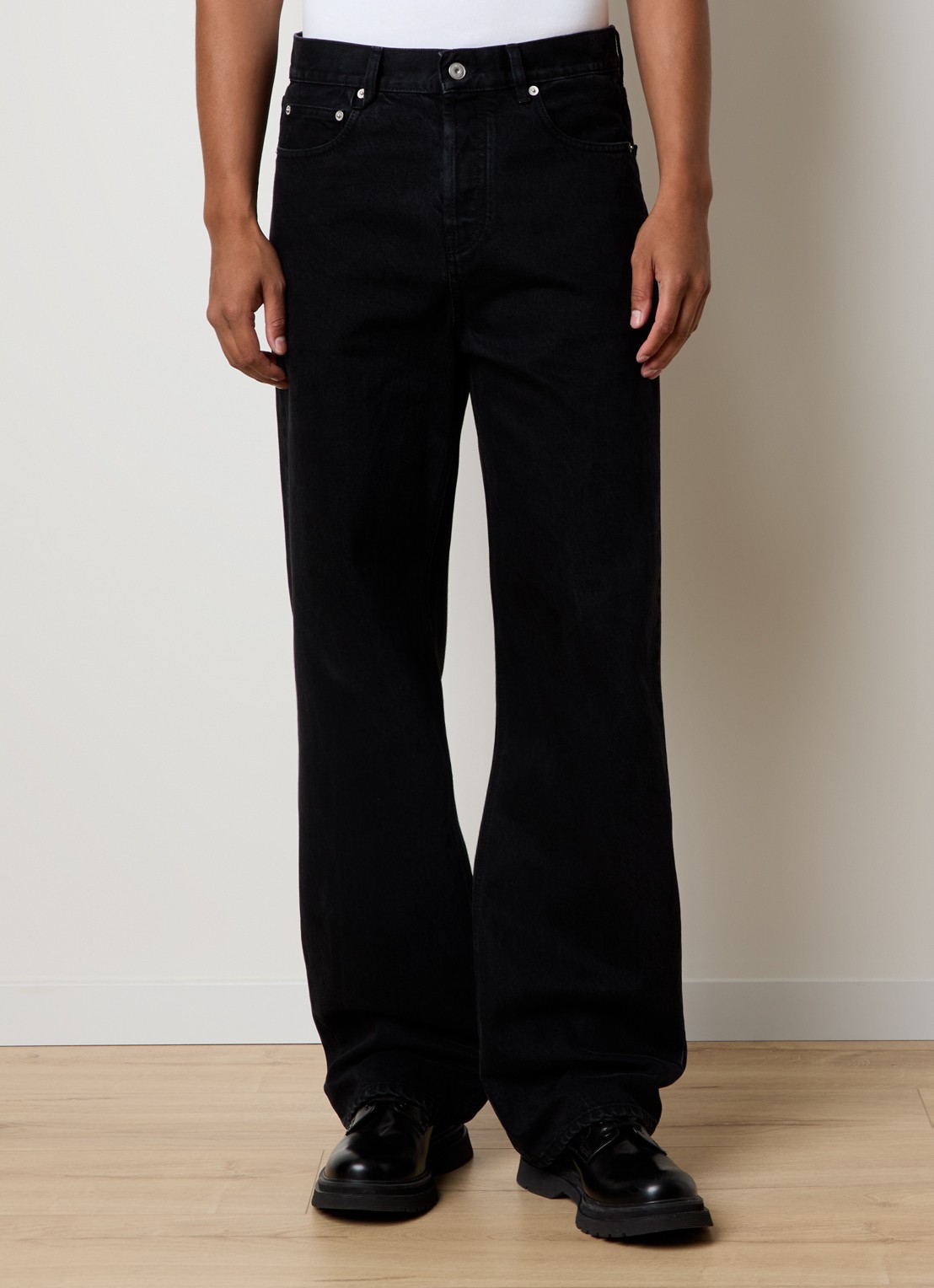 Jacquemus Straight leg jeans met gekleurde wassing - detail zwart