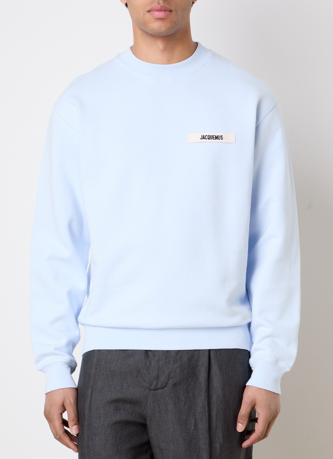 Jacquemus Sweater met logo - detail 4 lichtblauw
