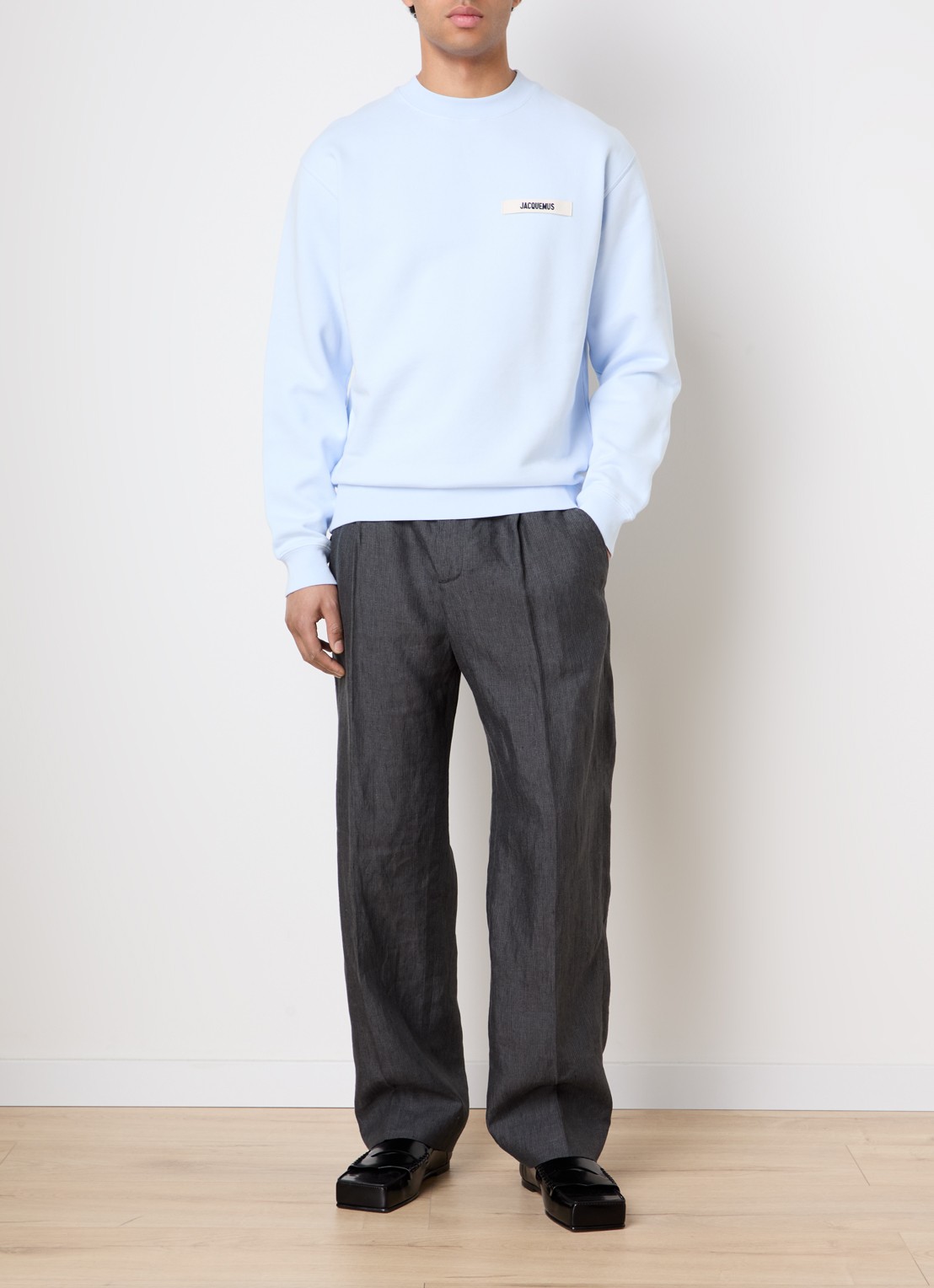 Jacquemus Sweater met logo - voorkant 3 lichtblauw