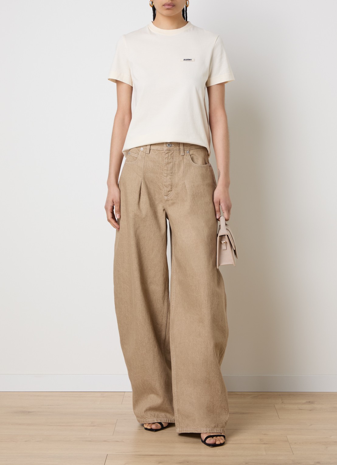 Jacquemus T-shirt met logo - voorkant 3 creme