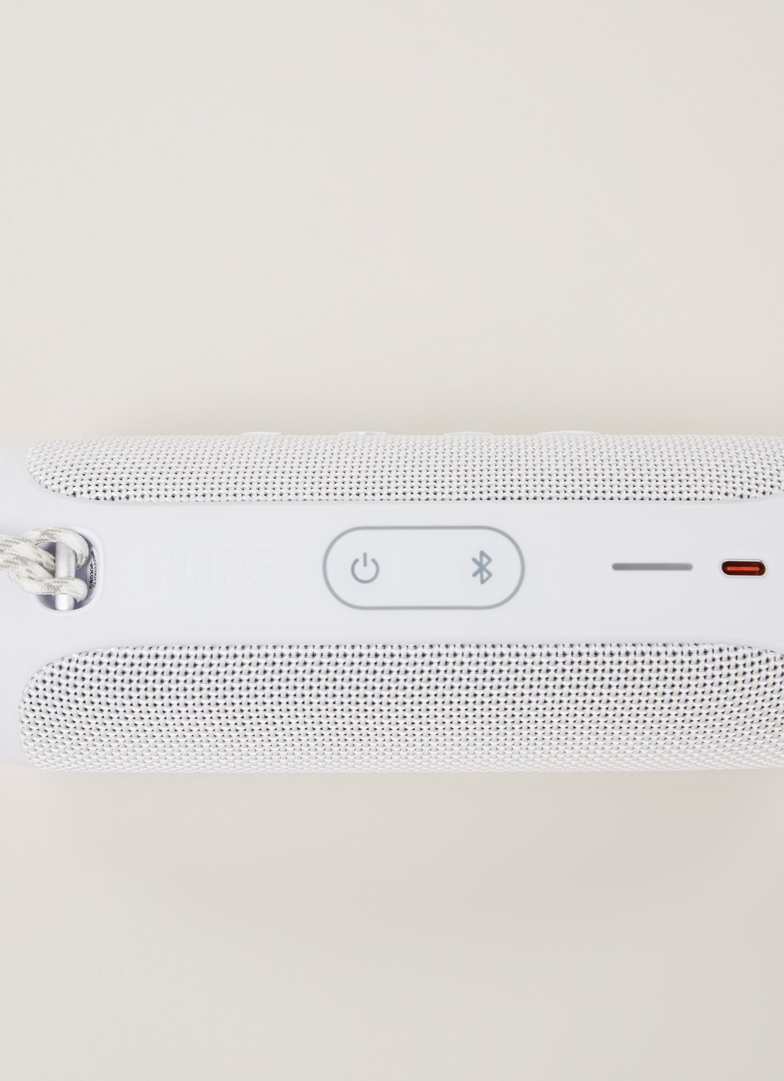 JBL Flip 5 waterproof bluetooth speaker IPX7 - detail 3 wit