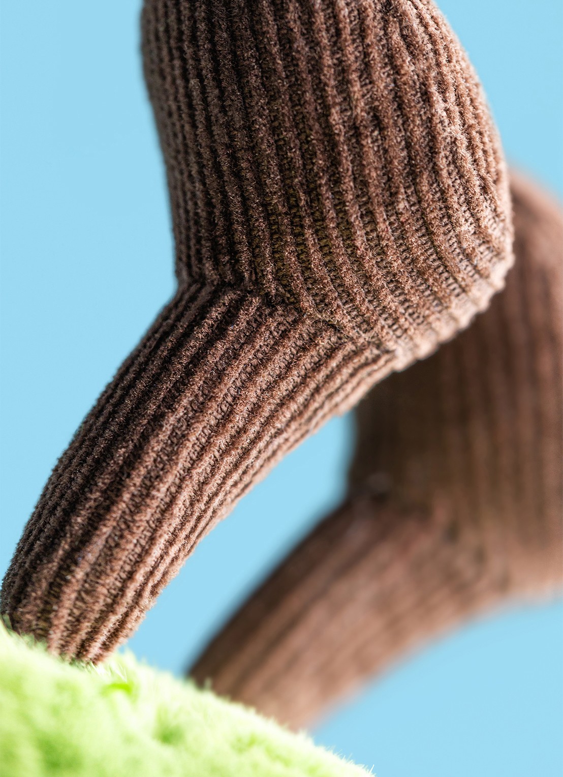 Jellycat Amuseables Soyella Edamame Bean knuffel 10 cm - detail 3 groen