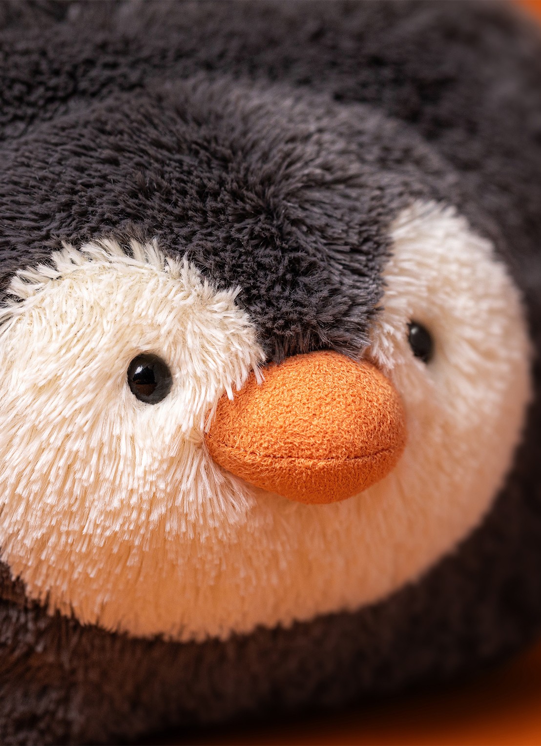 Jellycat Peanut Penguin etui  - detail 5 zwart