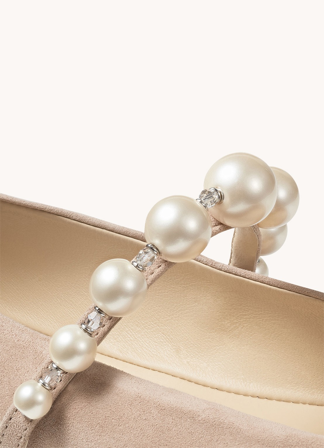 Jimmy Choo Ade ballerina met parels - detail 4 beige