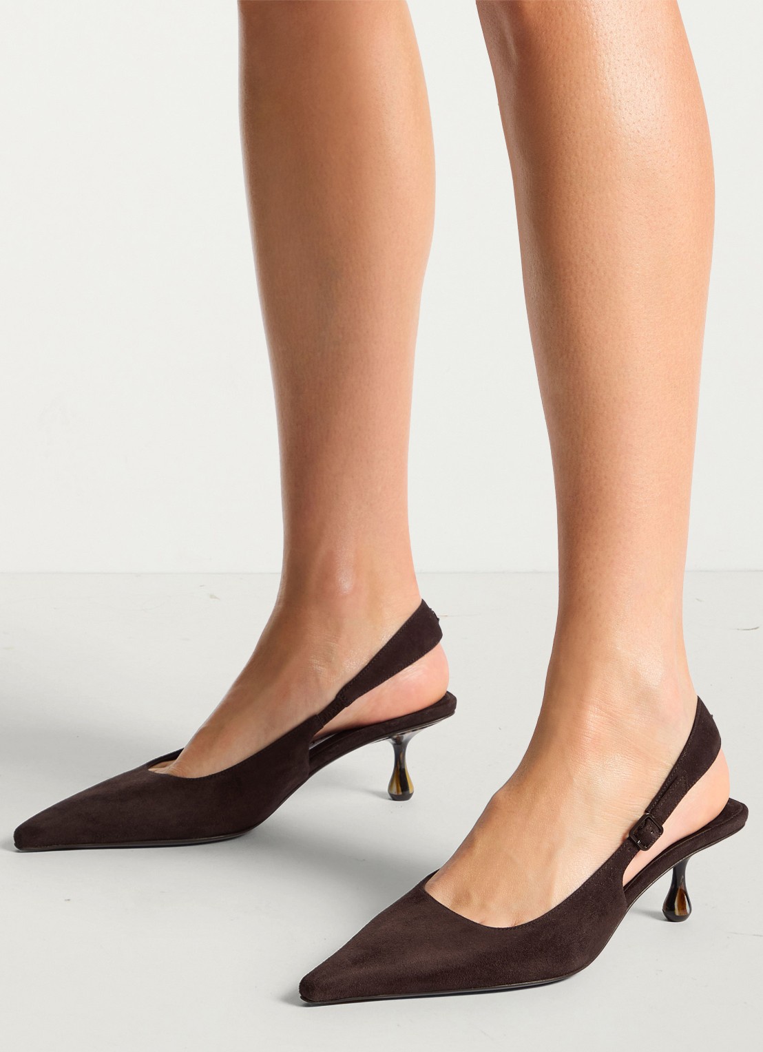 Jimmy Choo Amel 50 slingback van geitensuède - voorkant 5 donkerbruin