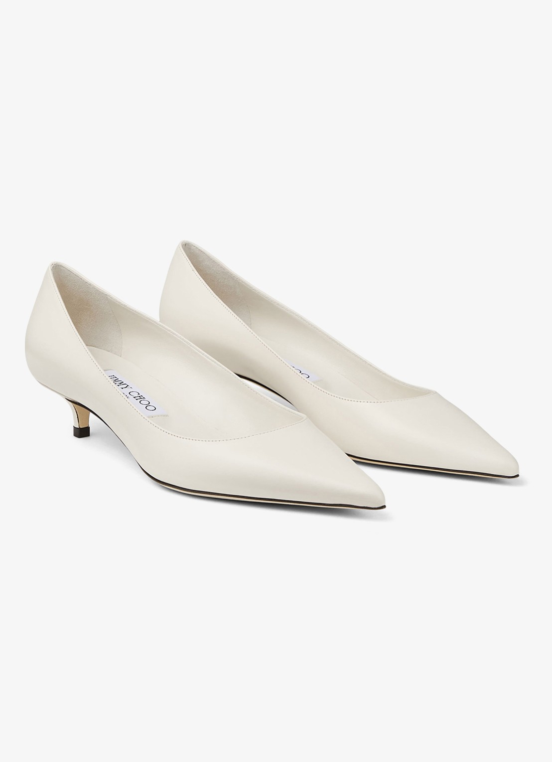 Jimmy Choo Amelia pump van kalfsleer - detail gebroken wit