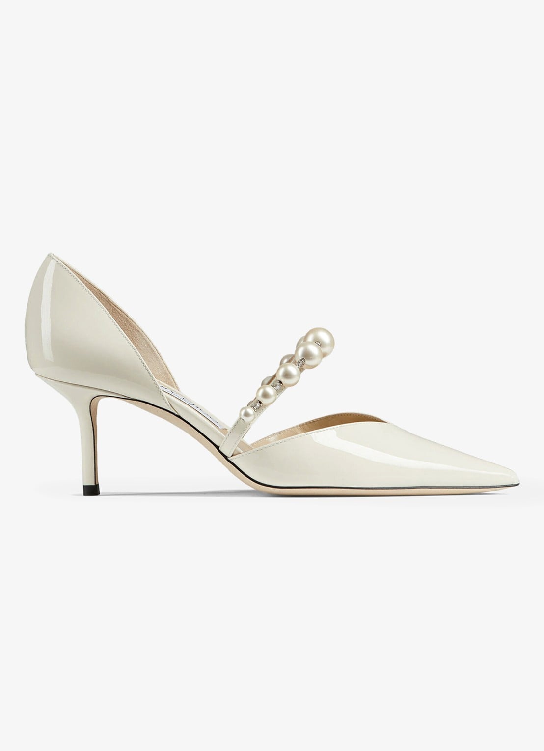 Jimmy Choo Aurelie pump van lakleer met kristal - voorkant ivoor