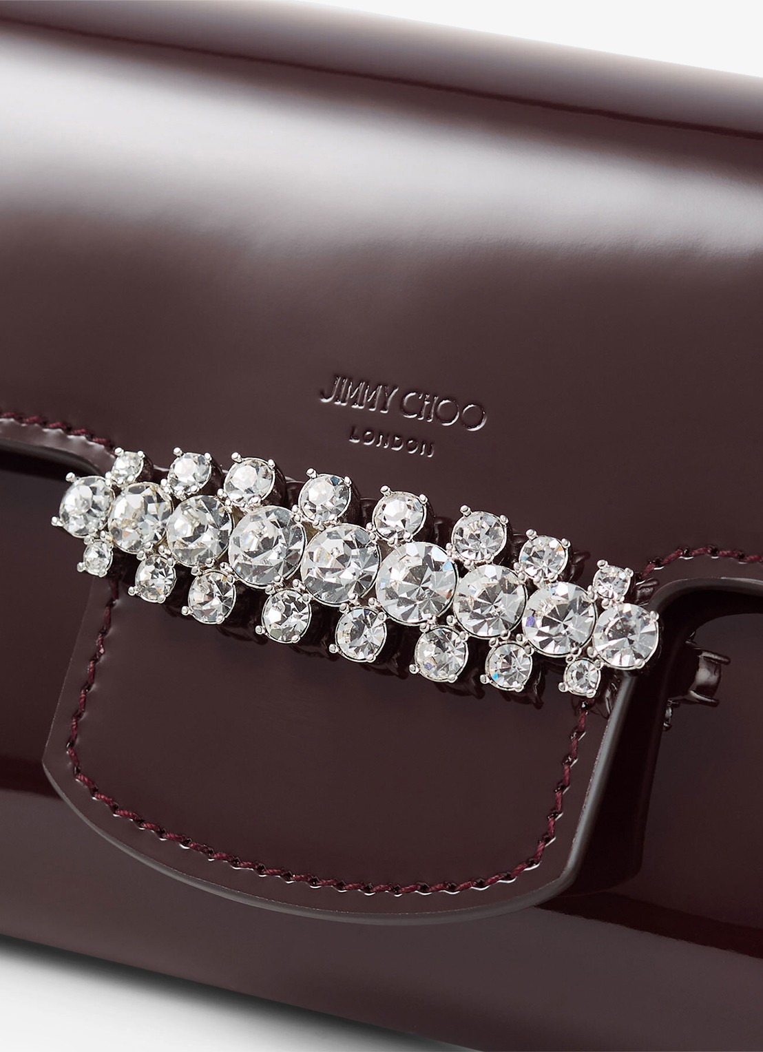 Jimmy Choo Bing clutch van lakleer met afneembare schouderriem - detail 4 deep merlot