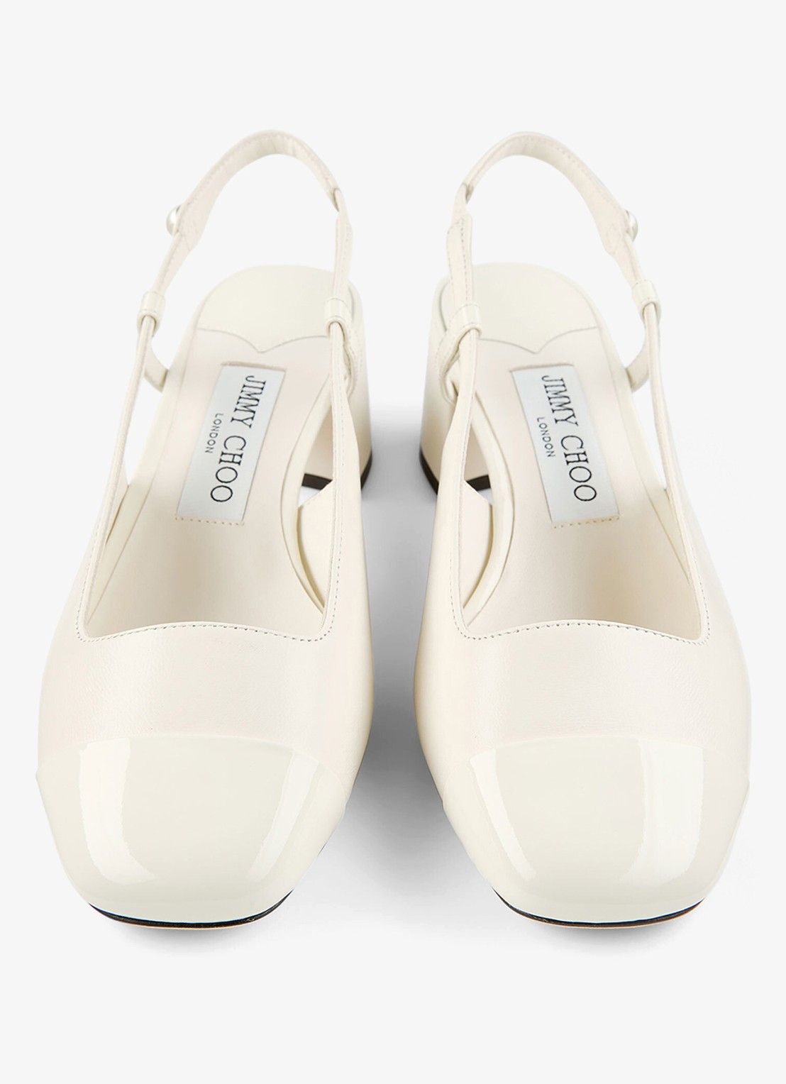 Jimmy Choo Elisa 45 slingback van leer met lakfinish - detail gebroken wit