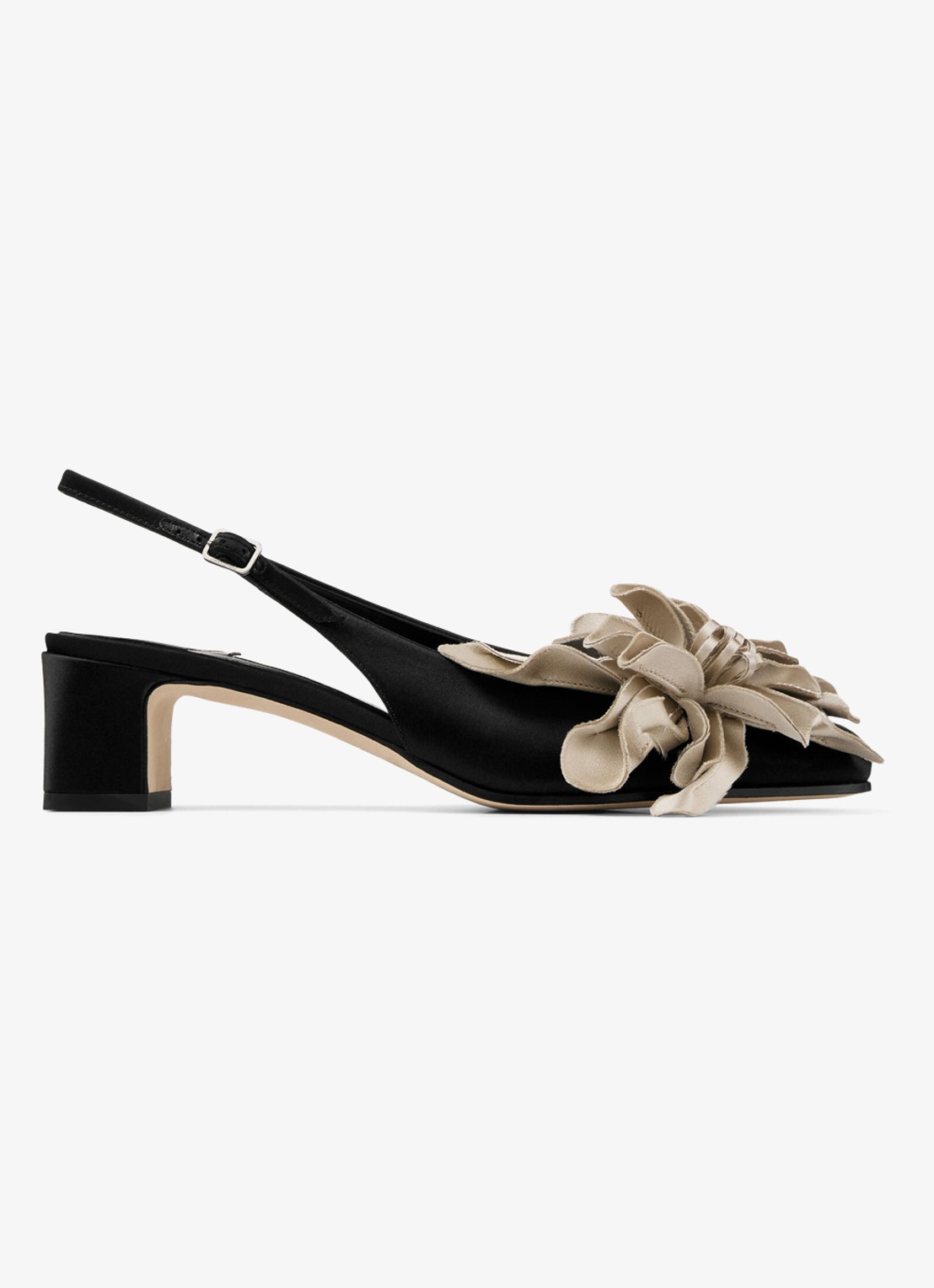 Jimmy Choo Eyla 45 slingback van satijn - voorkant zwart
