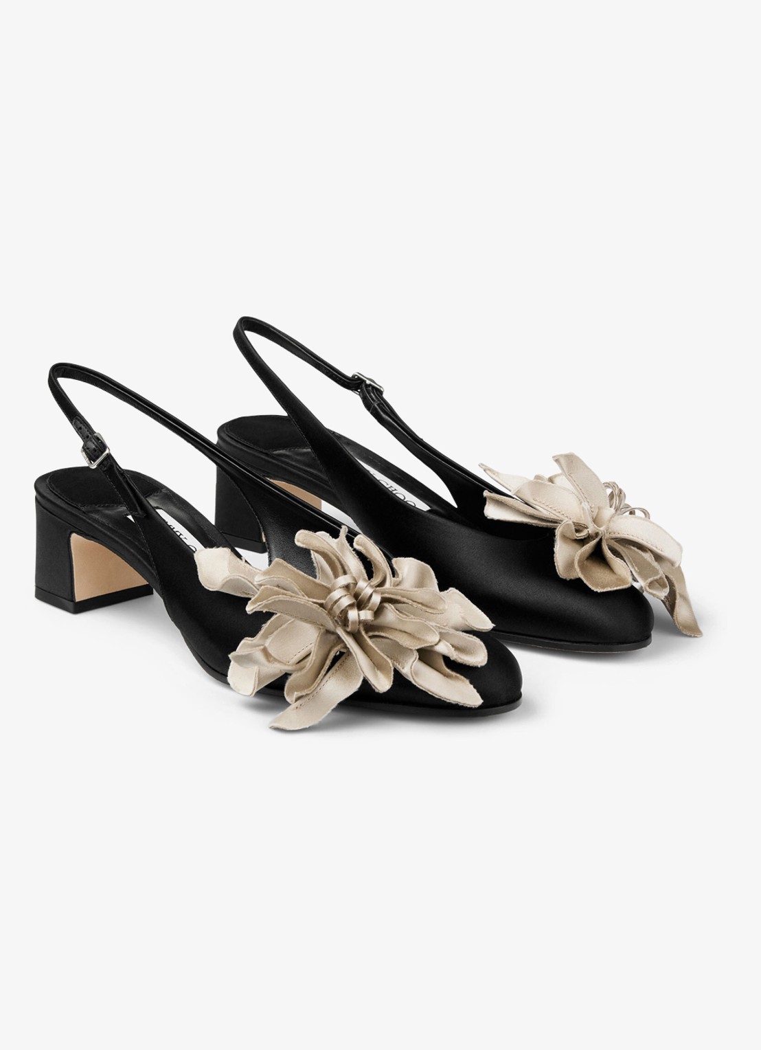 Jimmy Choo Eyla 45 slingback van satijn - voorkant 2 zwart