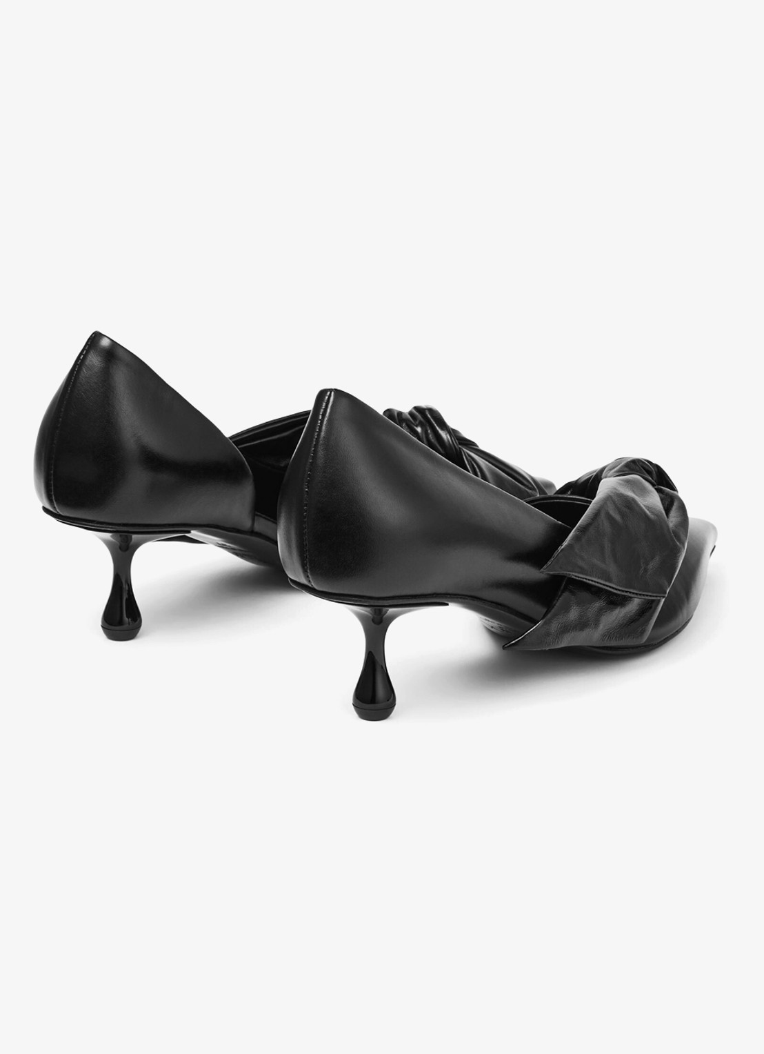Jimmy Choo Issy 50 pump van kalfsleer - achterkant 5 zwart