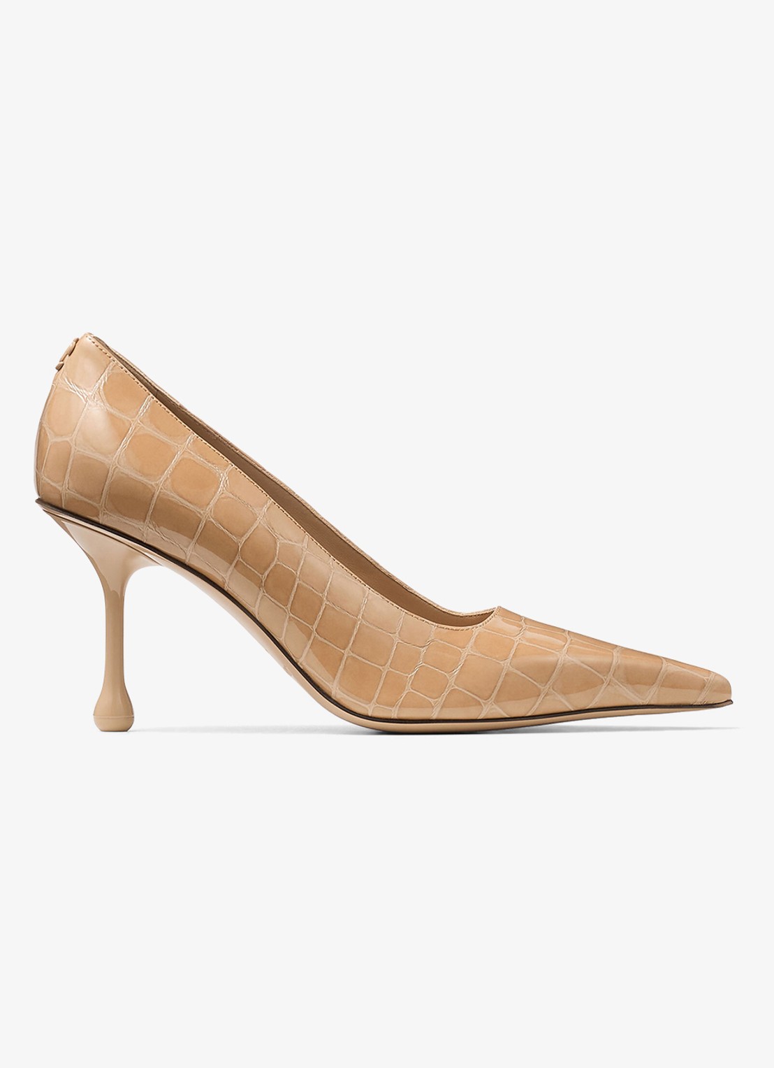 Jimmy Choo Ixia 80 pump van kalfsleer met crocostructuur - voorkant beige