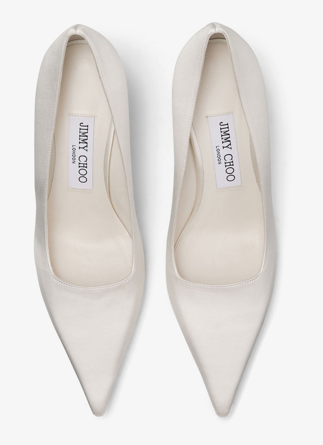 Jimmy Choo Ixia 80 pump van satijn - detail 3 gebroken wit