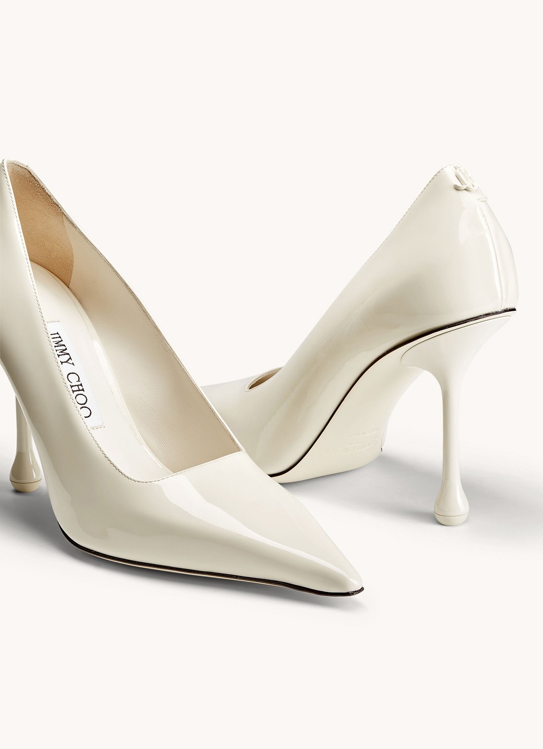 Jimmy Choo Ixia 95 pump van kalfsleer - detail 2 gebroken wit