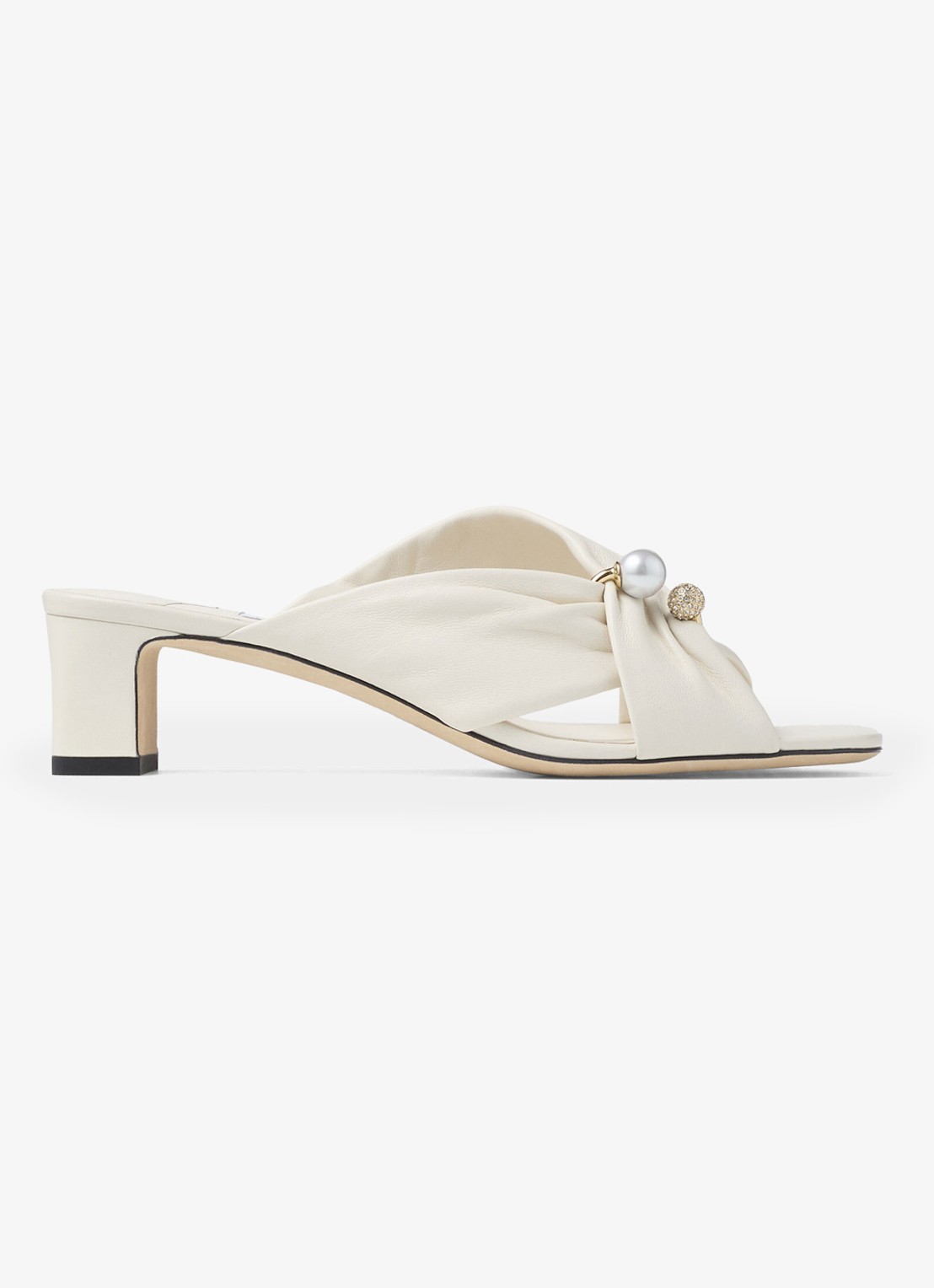 Jimmy Choo Rafi 45 muiltje van lamsleer - voorkant 4 gebroken wit