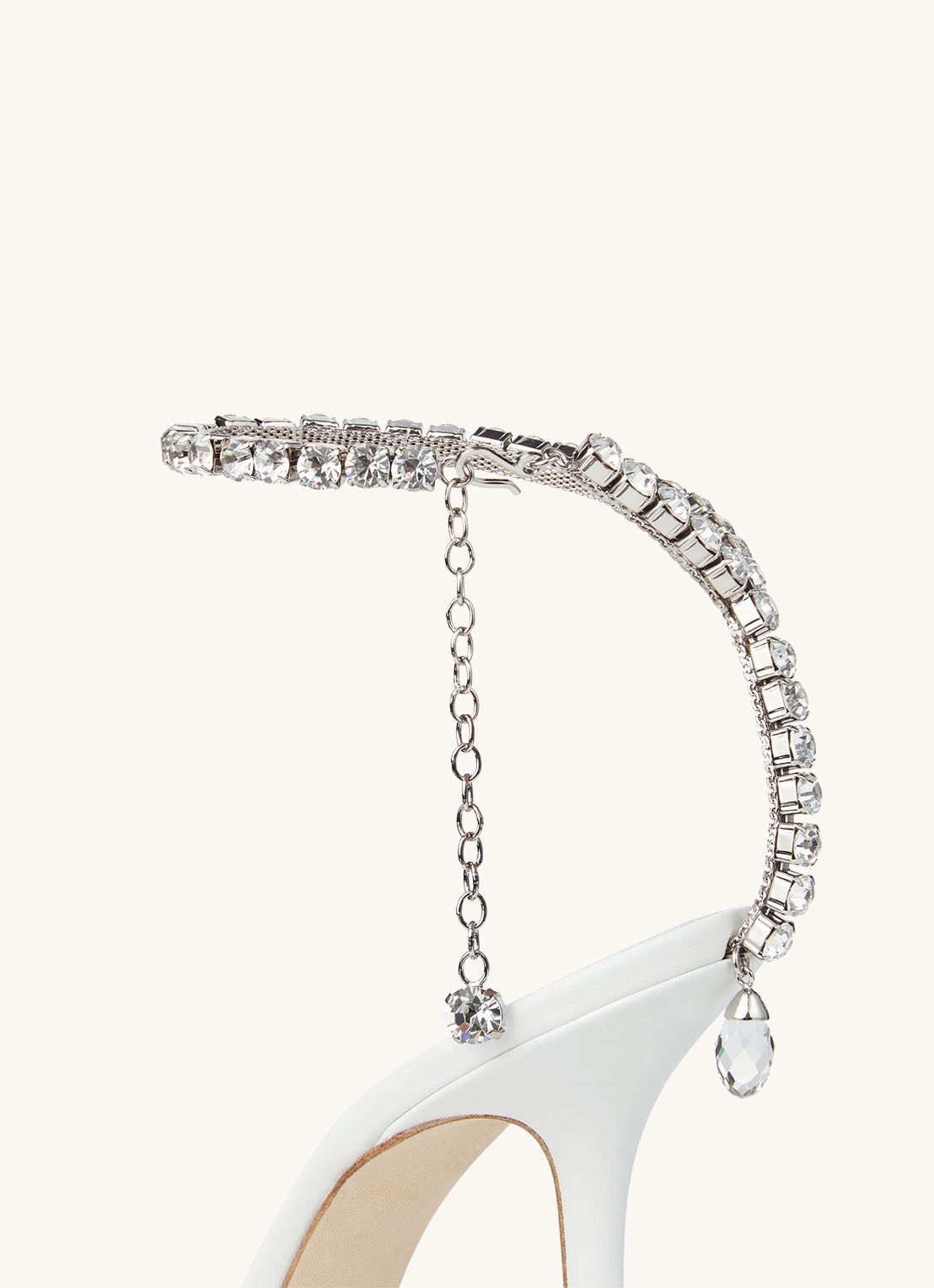 Jimmy Choo Saeda 100 sandalette met lamsleren details en kristal - achterkant wit