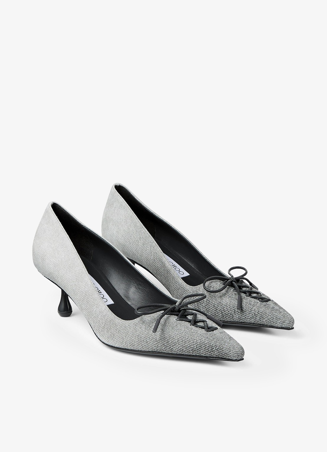 Jimmy Choo Scarlett 50 pump van geitenleer met strikdetail - voorkant 5 grijs
